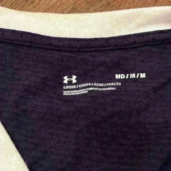 Hofstra Under Armour Cropped Navy and White Fan T Shirt Size M - Picture 7 of 10